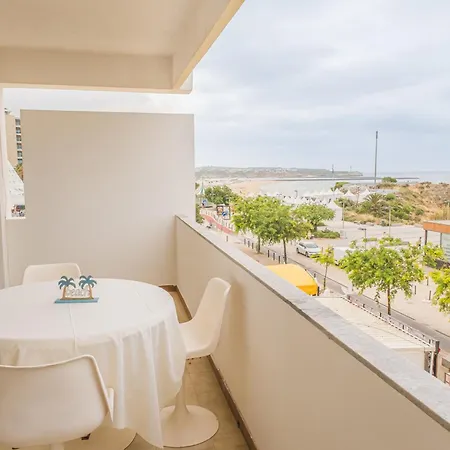 Rocha Mar Apartment *